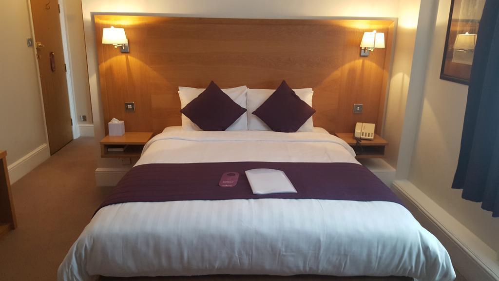 The Chequers Hotel Newbury  Exteriér fotografie